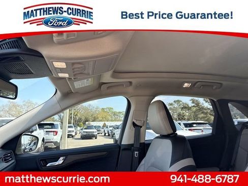 Certified 2020 Ford Escape Titanium w/ Titanium Premium Package 2.0 image 11