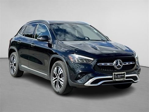 Used 2025 Mercedes-Benz GLA 250 4MATIC image 1