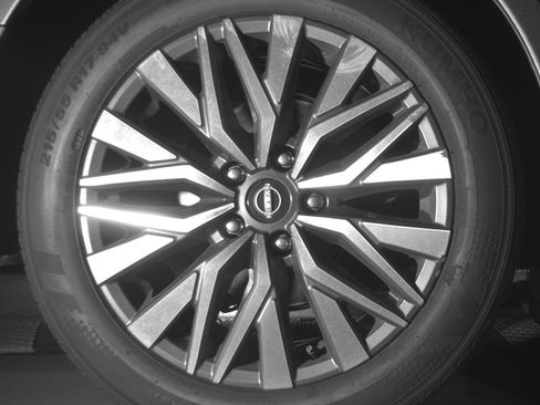 Used 2025 Nissan Altima 2.5 SV image 15