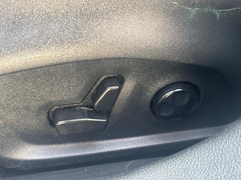 Used 2018 Jeep Compass Latitude w/ Popular Equipment Group AWD/4WD image 14