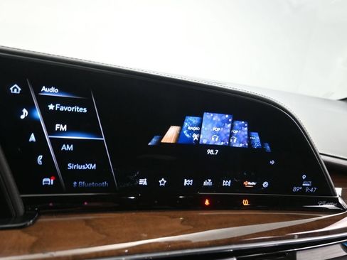 Used 2021 Cadillac Escalade ESV Sport Platinum AWD/4WD image 11