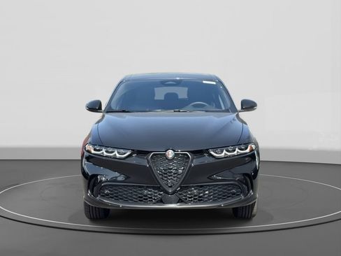 New 2025 Alfa Romeo Tonale w/ Premium Package image 2