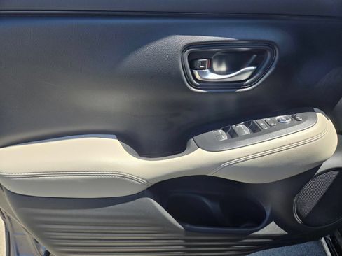 Certified 2026 Honda HR-V EX-L image 16