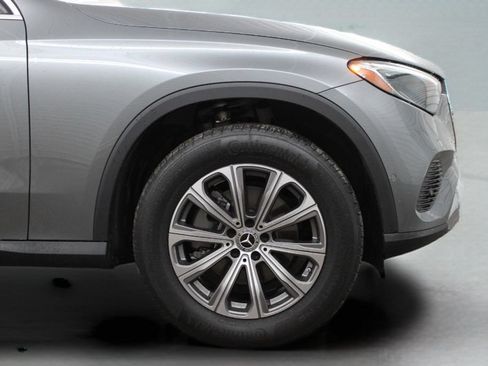 Used 2023 Mercedes-Benz GLC 300 image 14