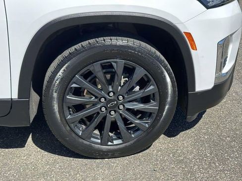 Certified 2023 Chevrolet Traverse RS AWD/4WD image 9