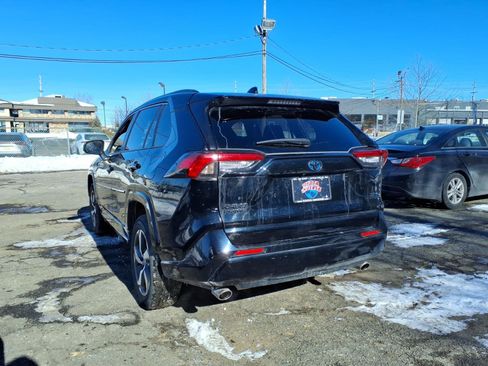 Certified 2022 Toyota RAV4 SE w/ Weather & Moonroof Package image 4