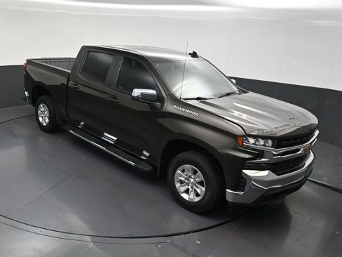 Used 2022 Chevrolet Silverado 1500 LT RWD image 24