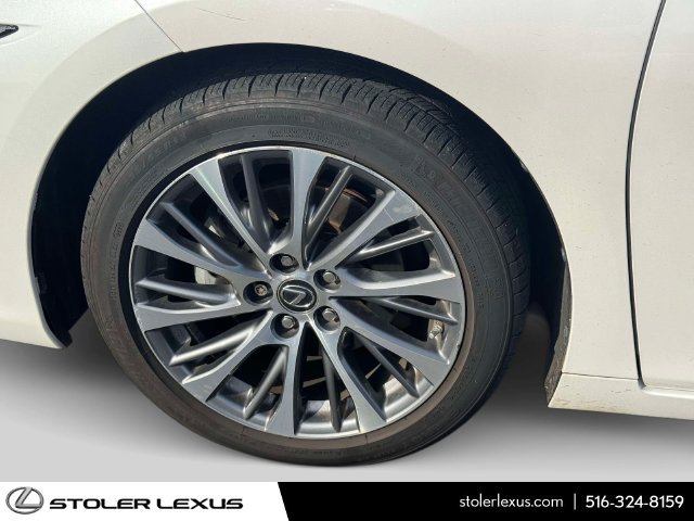 Used 2020 Lexus ES 300h w/ Premium Package FWD image 10