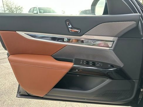 New 2026 BMW 760i xDrive w/ Executive Package AWD/4WD image 26