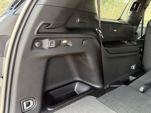 New 2025 Jeep Grand Cherokee L Altitude image 32