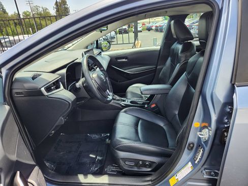 Used 2021 Toyota Corolla XLE w/ Carpet Mat Package (TMS) FWD image 10