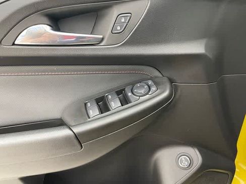Certified 2023 Chevrolet TrailBlazer RS w/ Sun and Liftgate Package AWD/4WD image 11