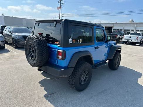 Used 2022 Jeep Wrangler Sport AWD/4WD image 21