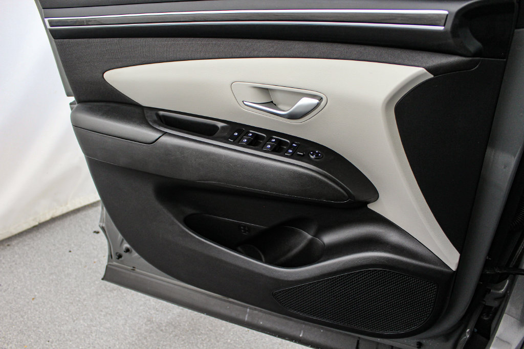 Used 2024 Hyundai Tucson SEL w/ Convenience Package AWD/4WD image 11
