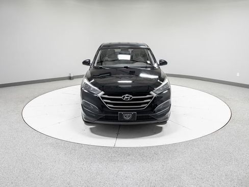 Used 2018 Hyundai Tucson SE FWD image 25