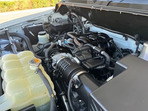 Used 2020 Nissan NV 3500 SL image 29