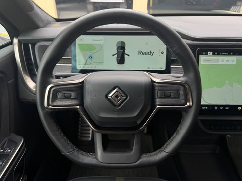 Used 2024 Rivian R1S Launch Edition image 60