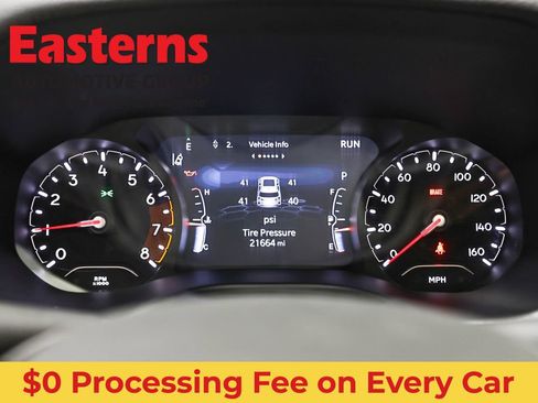 Used 2023 Jeep Compass Latitude w/ Sun and Sound Group AWD/4WD image 18