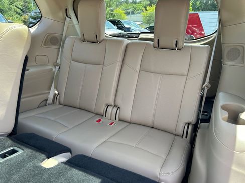 Used 2018 Nissan Pathfinder Platinum w/ Cargo Package AWD/4WD image 34