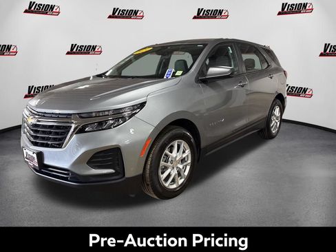 Used 2024 Chevrolet Equinox LS FWD image 1