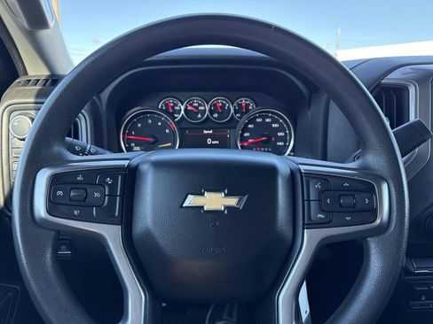 Used 2023 Chevrolet Silverado 2500 Custom w/ Custom Value Package image 29