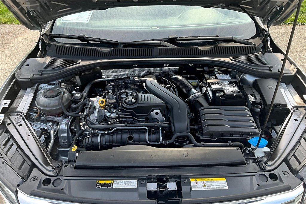 Used 2024 Volkswagen Jetta SE FWD image 27