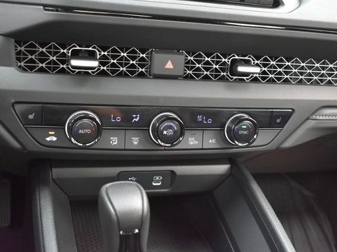 Used 2025 Honda Accord SE image 19