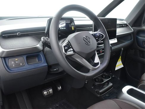 New 2025 Volkswagen ID. Buzz Pro S image 11