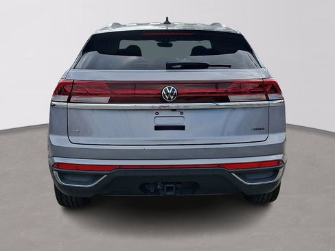 Used 2024 Volkswagen Atlas Cross Sport SE AWD/4WD image 5