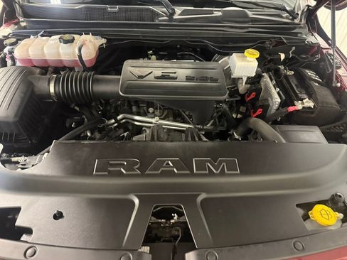 Used 2024 RAM 1500 Big Horn AWD/4WD image 17