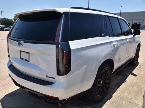 Used 2023 Cadillac Escalade Sport Platinum w/ LPO, ONYX Package AWD/4WD image 5
