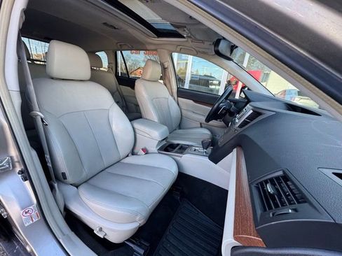 Used 2014 Subaru Outback 2.5i Limited image 11