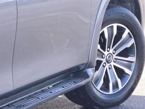 Used 2019 Nissan Armada SL image 14