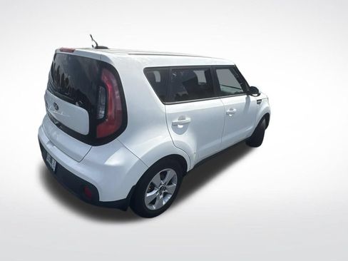 Used 2019 Kia Soul w/ Convenience Package FWD image 9