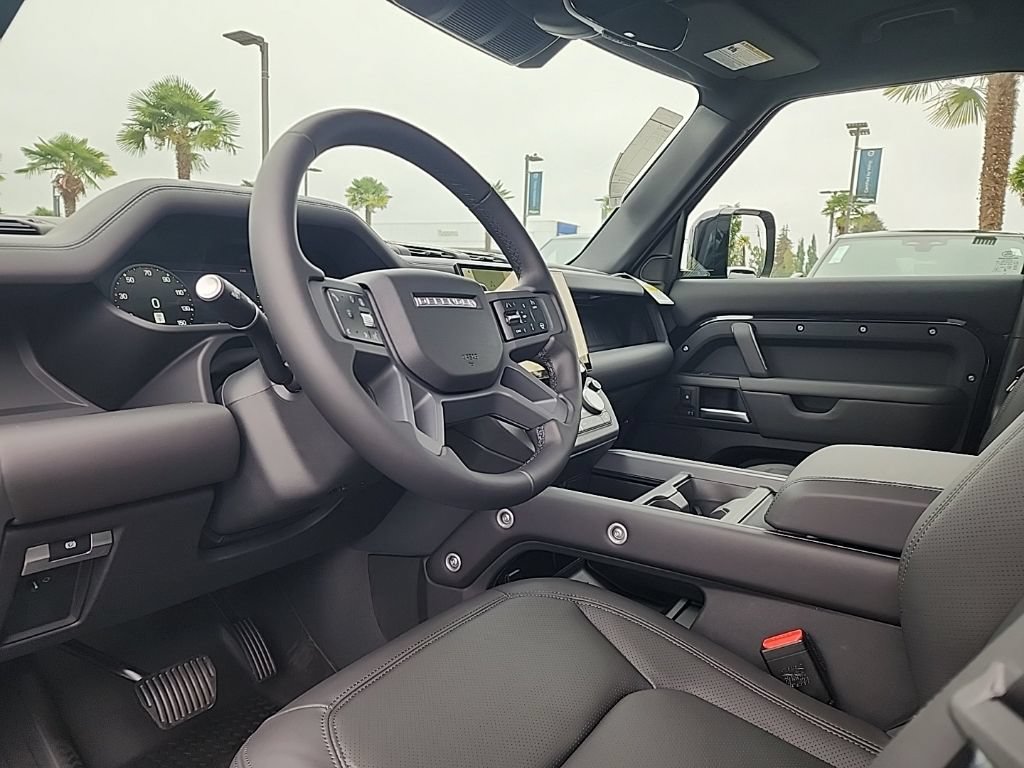 New 2026 Land Rover Defender 110 X-Dynamic SE AWD/4WD image 10