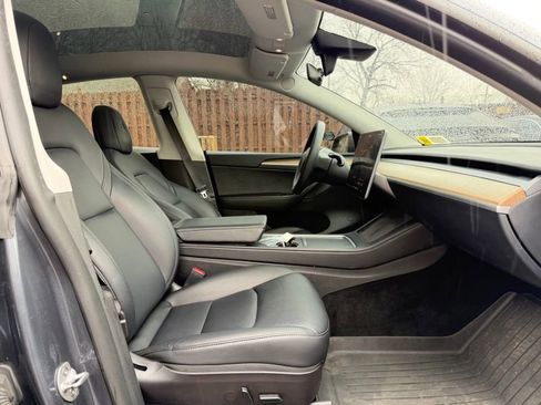 Used 2022 Tesla Model Y Performance image 28