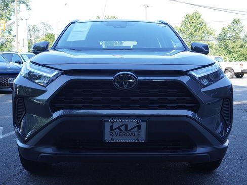 Used 2022 Toyota RAV4 XLE w/ Convenience Package AWD/4WD image 12