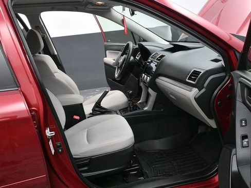 Used 2018 Subaru Forester 2.5i Premium image 10