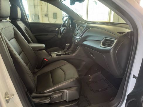 Used 2021 Chevrolet Equinox LT AWD/4WD image 26