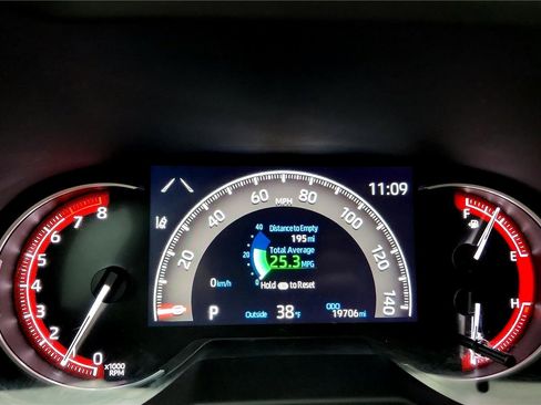 Used 2023 Toyota RAV4 LE image 26