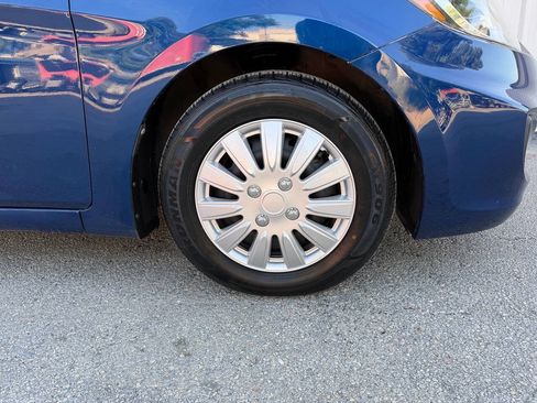 Used 2015 Hyundai Accent GS FWD image 29