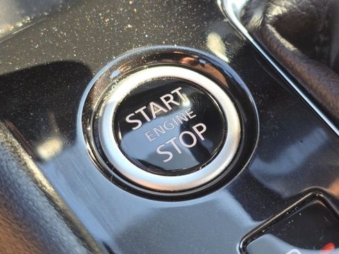 Used 2024 Nissan Kicks SV image 24