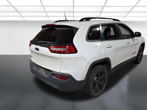 Used 2018 Jeep Cherokee Limited w/ Technology Group AWD/4WD image 5