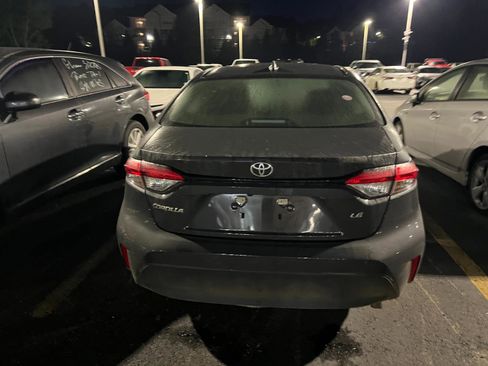Used 2024 Toyota Corolla LE image 9
