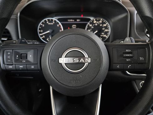 Used 2023 Nissan Rogue S FWD image 26