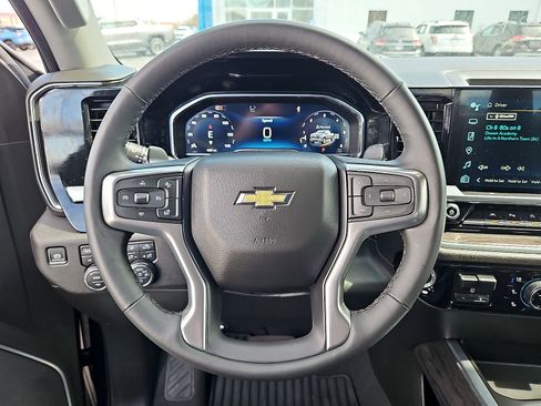 Used 2025 Chevrolet Silverado 1500 LTZ w/ LTZ Convenience Package II AWD/4WD image 16