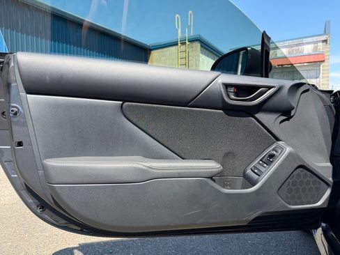 Used 2025 Toyota GR86 w/ ALL Weather Mat Package (TMS) RWD image 20