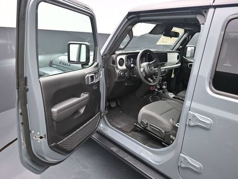 New 2026 Jeep Gladiator Sport AWD/4WD image 12