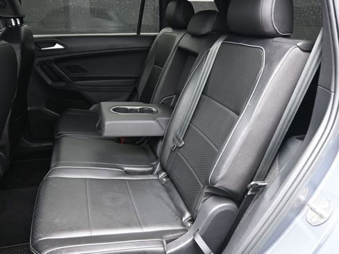 Used 2021 Volkswagen Tiguan SE R-Line image 10