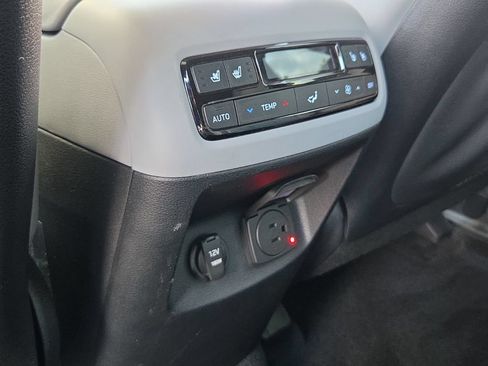 Used 2024 Hyundai Palisade SEL w/ Premium Package FWD image 15